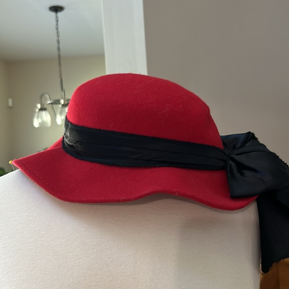 Vintage Red 100% Wool Wide Brim Hat with Black Satin Bow – One Size - Picture 3 of 6